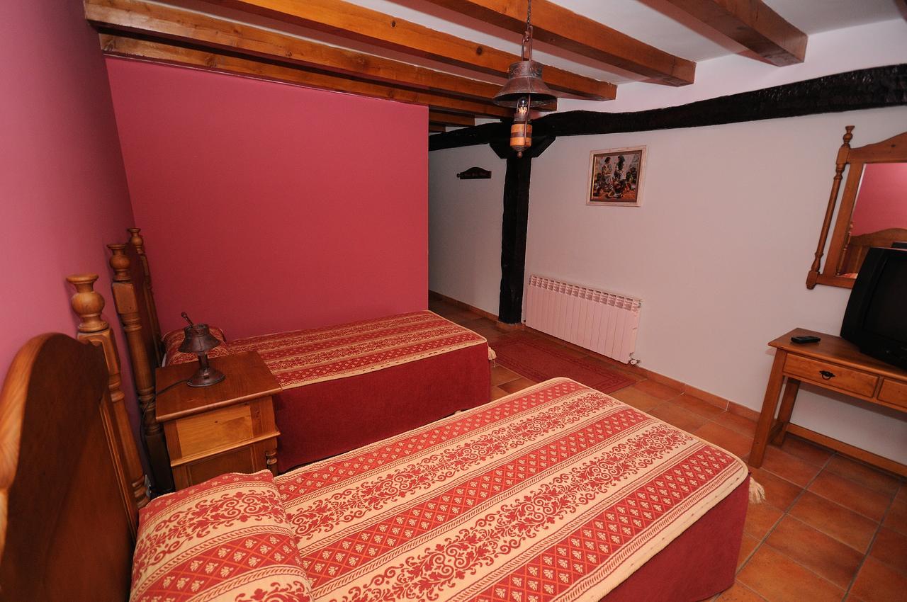 Ventilla Del Tirabeque Hotell Villacomparada de Rueda Exteriör bild